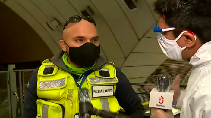 Nuevas atribuciones municipales en Las Condes: Inspectores fiscalizan a pasajeros del metro