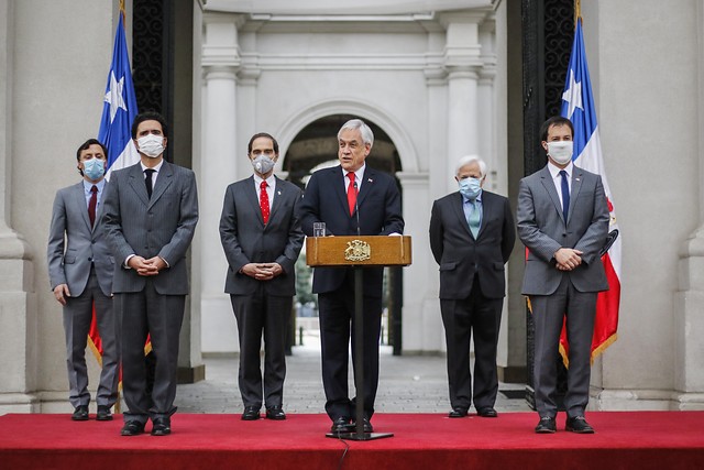 Pdte. Piñera promulga ley que facilita trámites para cambiarse de banco