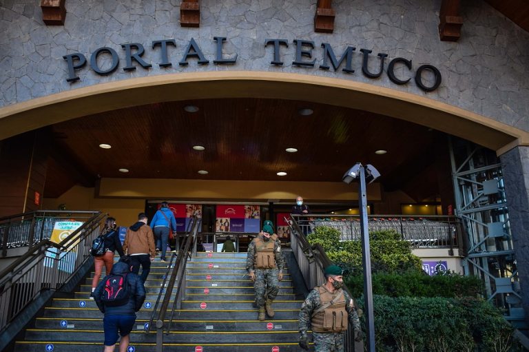 Mall Portal Temuco reabrió con estrictas medidas de seguridad: Habrá monitoreo electrónico del aforo de clientes