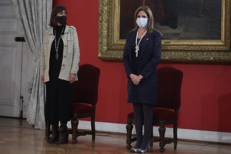 Ministerio de la Mujer: Así reaccionó la oposición a la salida de Santelices y la llegada de Zalaquett