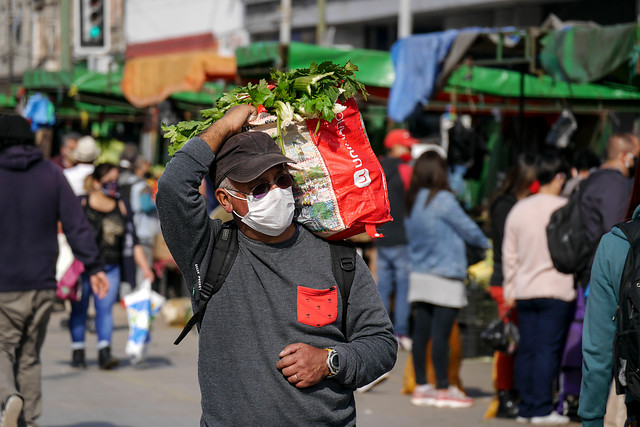 Chile suma 192 fallecidos por COVID-19 en 24 horas y se anuncian nuevas cuarentenas para ocho comunas del país