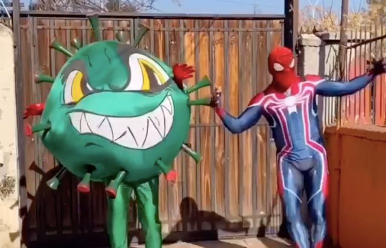 “Para que lo bailen”: Sensual Spiderman y Los Kuatreros del Sur crean video para enseñar cómo se deben lavar las manos