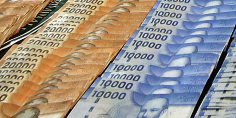 Economistas proponen fondo de US$ 12 mil millones para medidas sociales y reactivación económica