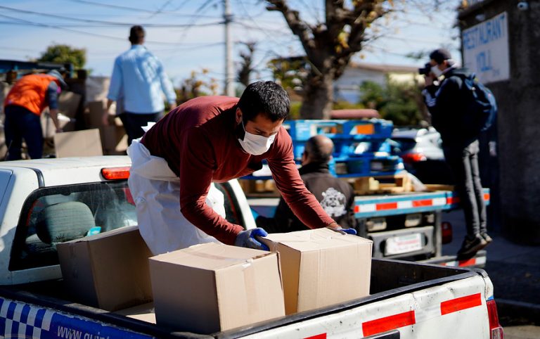 Tras mea culpa del Gobierno: Así es el nuevo instructivo para la entrega de cajas