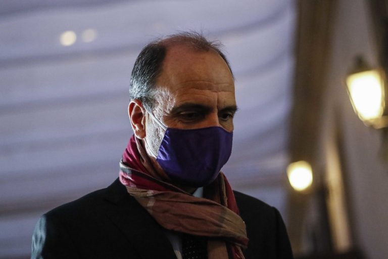 Ministro Cristián Monckeberg dio positivo a coronavirus