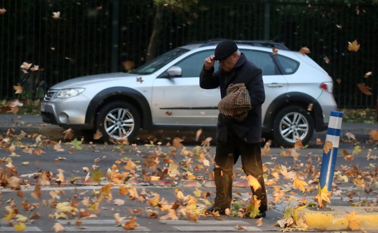 Temporal huracanado: Faro Punta Hualpén registró racha de 170 kilómetros por hora en Biobío