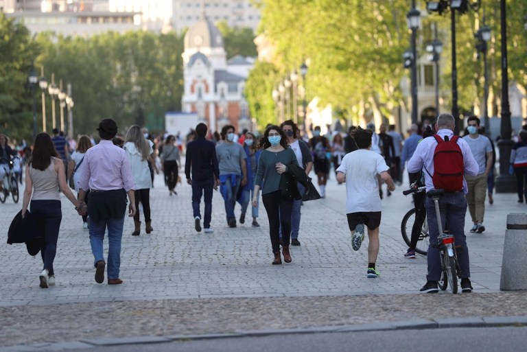 España levanta el estado de alarma tras 98 días y da libertad de movimiento a sus ciudadanos