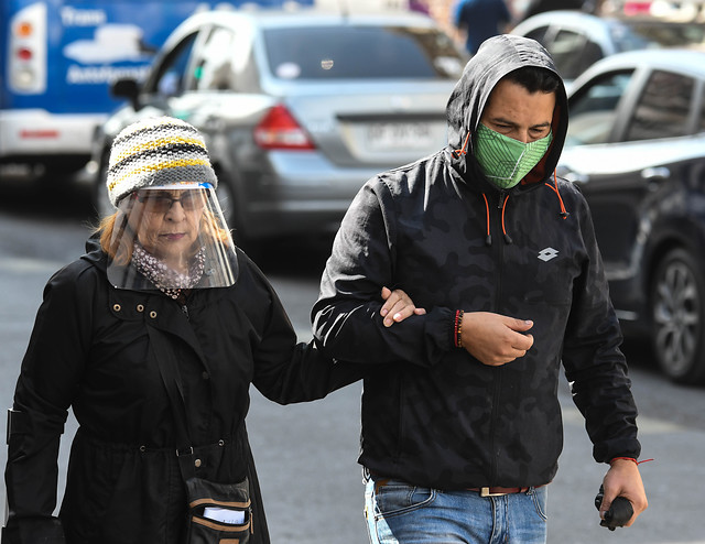 Chile supera a España en contagiados por COVID-19 y más de 2 mil pacientes están en la UCI