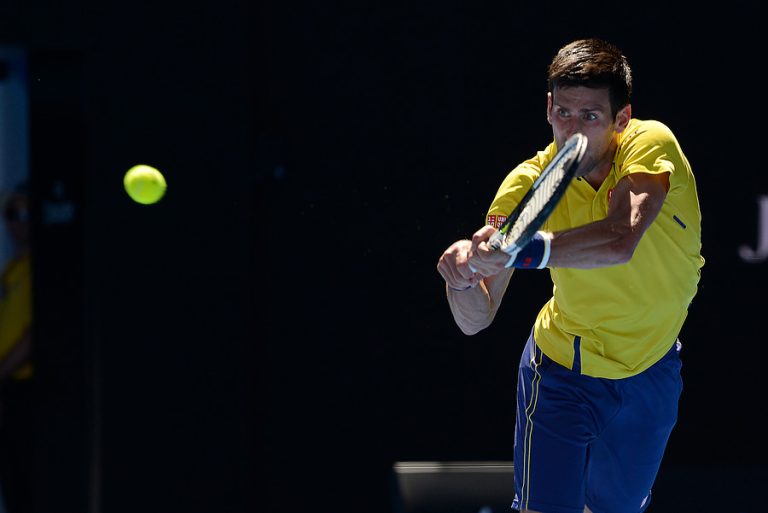 Novak Djokovic se contagia con COVID-19 tras polémico torneo organizado por él