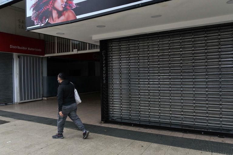 Pdte. de la Cámara de Comercio RM y productos esenciales: 