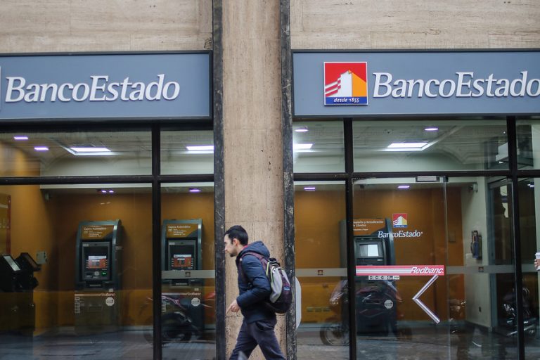 BancoEstado descarta que su aplicación haya sido hackeada y llama a no abrir mensajes sospechosos