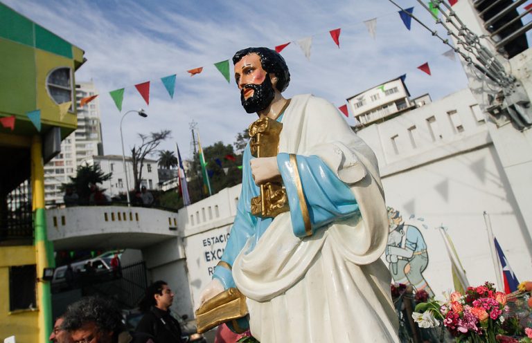 Tradicional fiesta de San Pedro es suspendida en Valparaíso por emergencia sanitaria