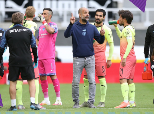Con Bravo como titular, el City venció al Newcastle y pasó a semifinales de la FA Cup