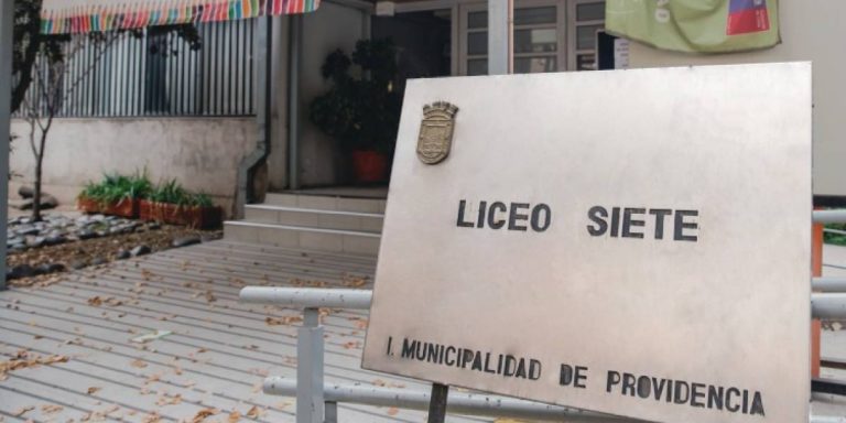 Municipalidad de Providencia confirma que Liceo 7 será mixto en 2021