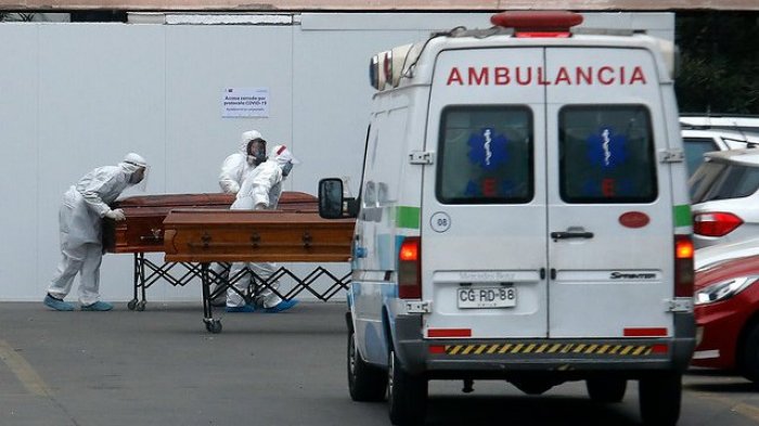 Dudas por fallecidos en regiones según página del Minsal: Diferencias en las cifras han sido cuestionadas