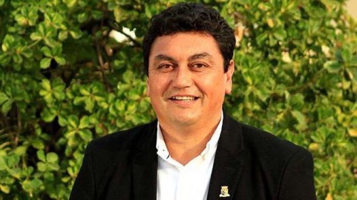 Muere alcalde de Tiltil por contagio de Coronavirus: Nelson Orellana es el primer jefe comunal contagiado