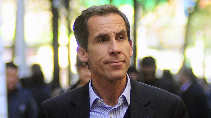 Alcalde Alessandri salvó a su madre de asaltantes que se hacían pasar por sanitizadores