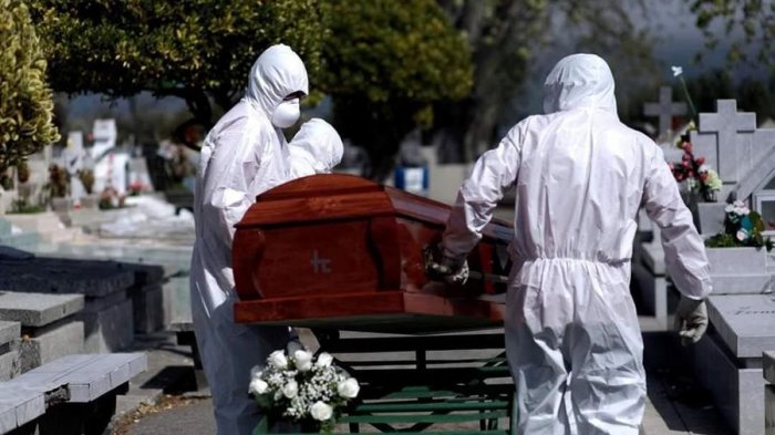 Preocupante situación en pandemia: Estas son las comunas con más muertes en la Región Metropolitana