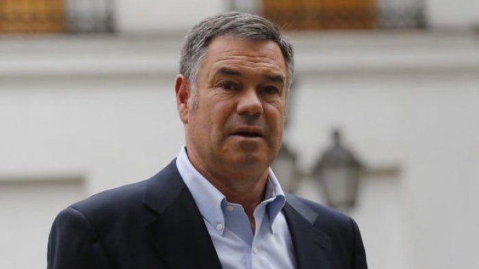 Doctores analizan: ¿Por qué el senador Ossandón tiene coronavirus nuevamente?