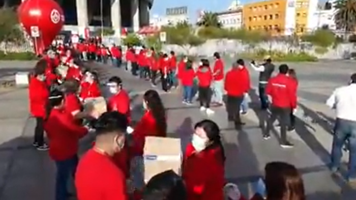 ¿Aprovechamiento político? Video causó polémica por tardío proceso en la entrega de cajas de alimentos
