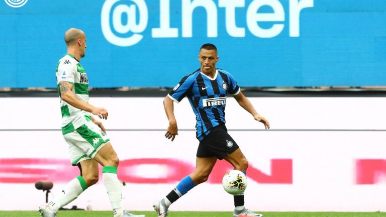 Alexis aportó con una asistencia en guerra de goles entre Inter y Sassuolo
