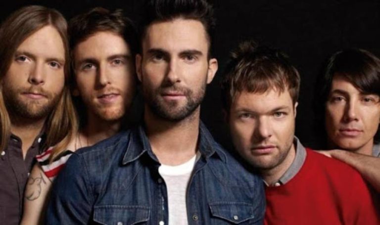 Miembro de Maroon 5 fue detenido por agredir a su pareja