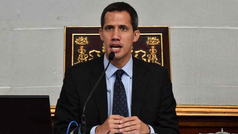 Juan Guaidó es reconocido 