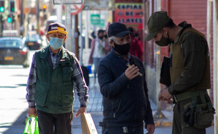 Contagios por COVID-19 registran nueva alza y Chile se convierte en el sexto país con más casos