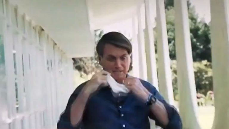 Periodistas demandarán a Bolsonaro por ponerlos en riesgo cuando habló de su contagio de coronavirus