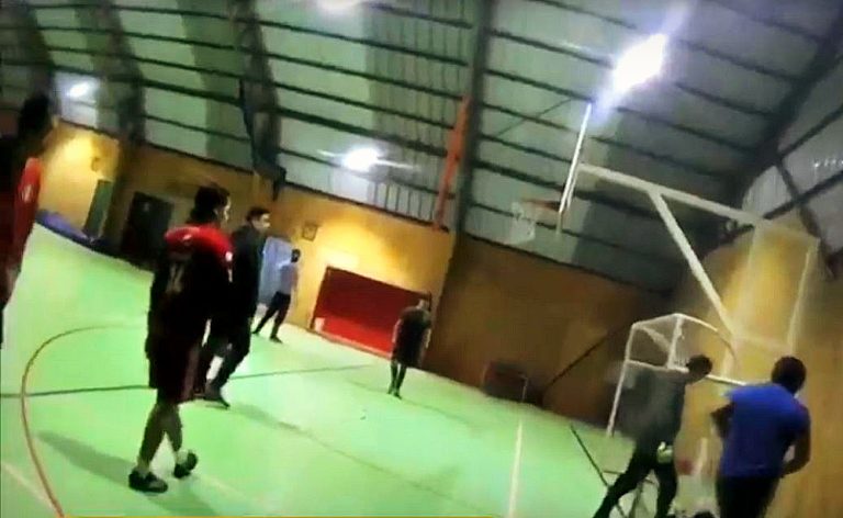 Porfiados en el deporte: 18 detenidos por jugar baby fútbol en un gimnasio