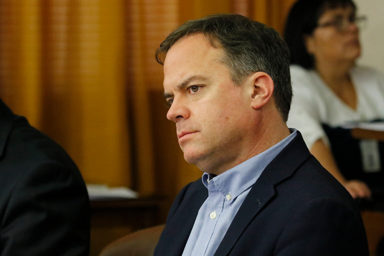 “Está abusando de un derecho