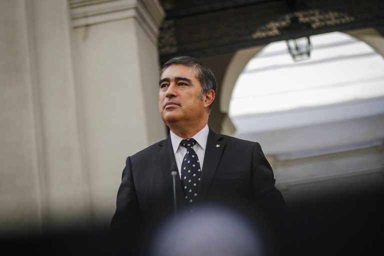 Desbordes negó que RN haya solicitado la salida de Gonzalo Blumel: 