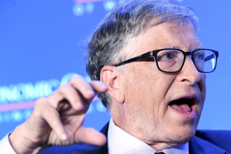 Bill Gates dice que la pandemia será más larga 