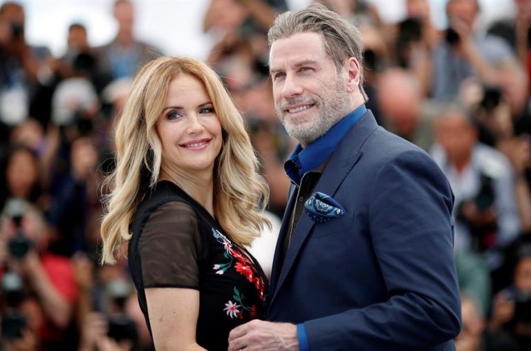 Kelly Preston, actriz y esposa de John Travolta, murió tras 2 años de lucha contra el cáncer de mama