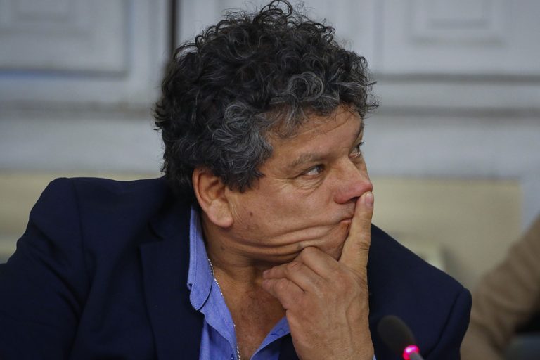 René Alinco por desconfinamiento en Aysén: 