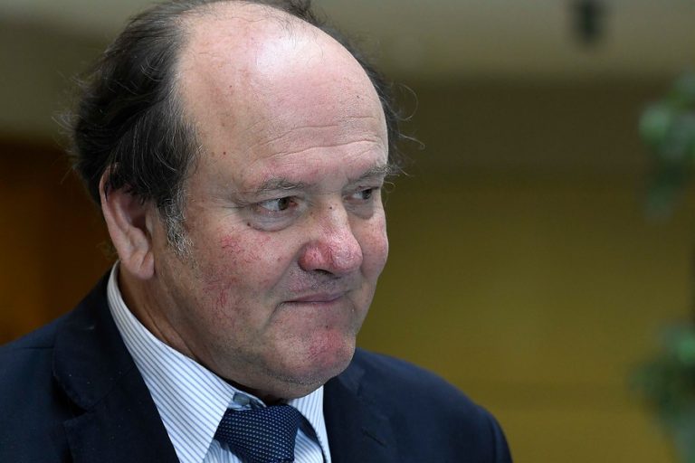 Diputado Ramón Barros (UDI) dijo que hay “oscuros propósitos” en proyecto del 10%: “Expropiar el otro 90%”