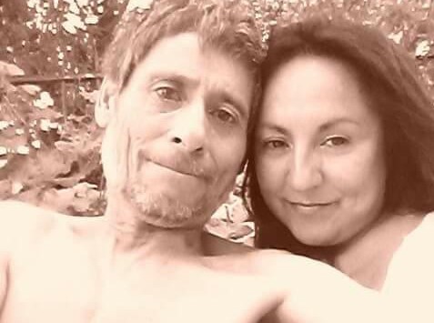 Le dieron 3 meses de vida y quiere cumplir el sueño de casarse, pero no hay hora en el Registro Civil