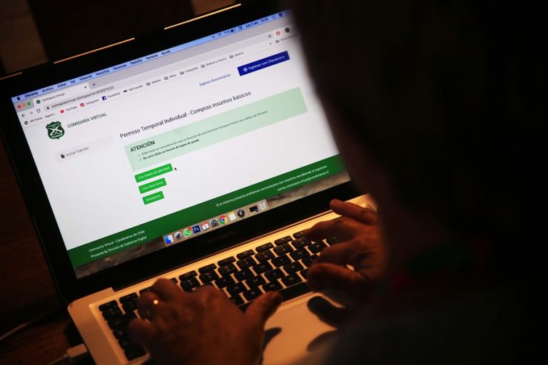 No se dejen engañar: Carabineros denuncia app falsa de Comisaría Virtual