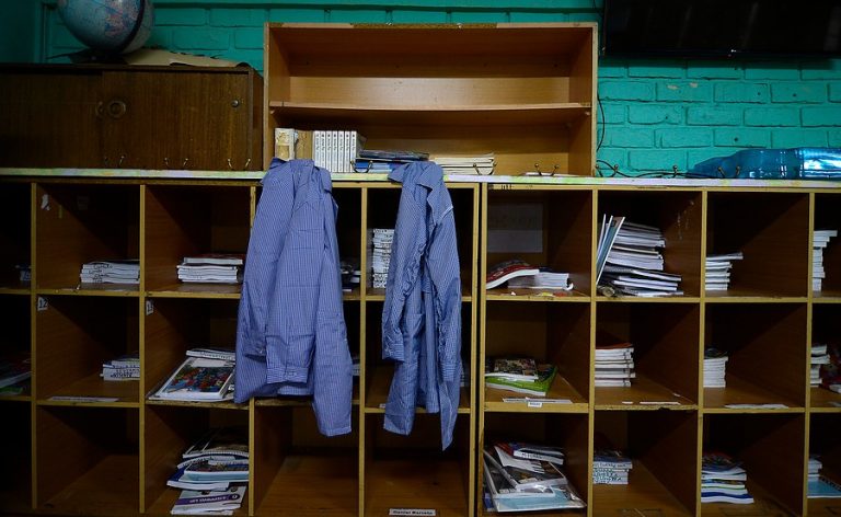 Pasar de curso con el promedio de 2019: Presentan iniciativa para que nadie repita en el colegio este año