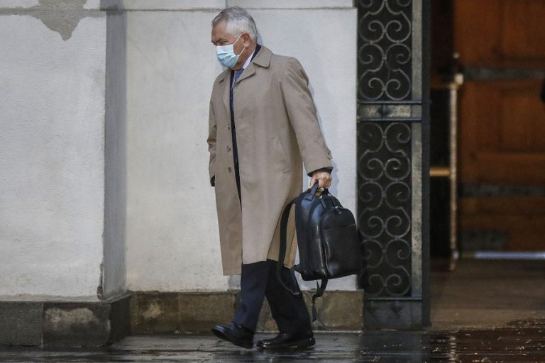 De cuarentena a transición: Ministro Paris adelanta que Santiago cumple parámetros para avanzar en Plan 