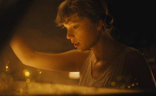 ¡Sorpresa! Taylor Swift anuncia el lanzamiento de su octavo disco para esta medianoche