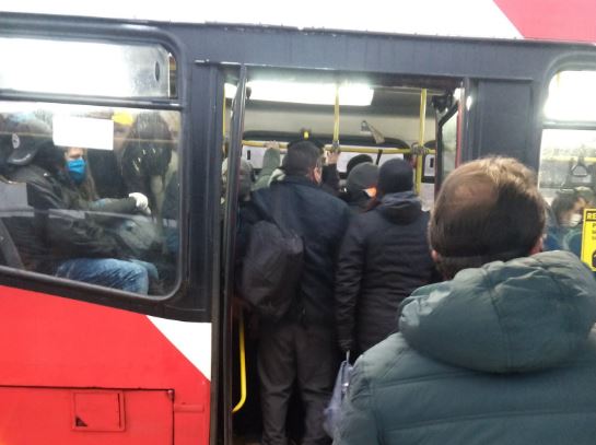 Más frecuencia y nuevos horarios: ¿Cómo debería ser el transporte público post cuarentena?