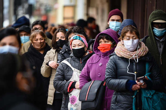 9 comunas del país dejarán la cuarentena y Gobierno promulga ley del retiro del 10%