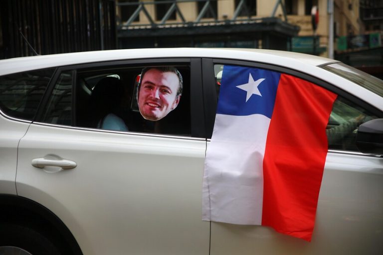 Con fotos de Sebastián Izquierdo: Realizan caravana por el Rechazo en plena cuarentena