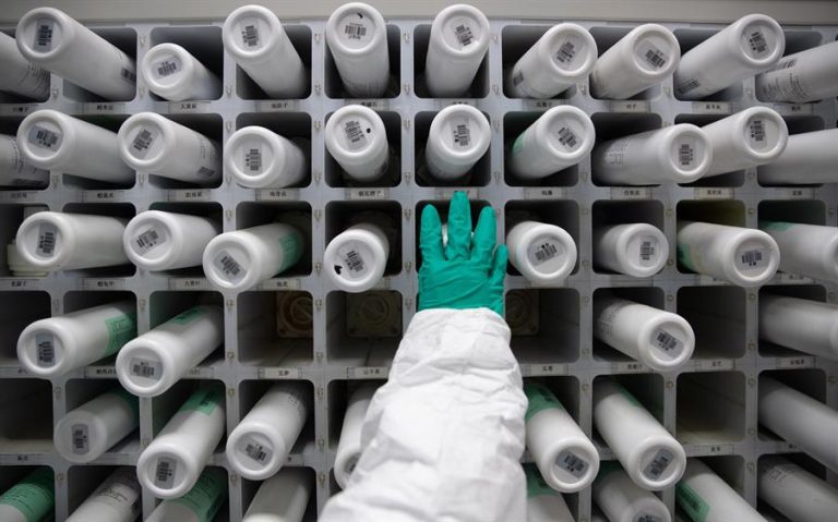 Vacuna contra el COVID-19 comenzó etapa final de sus pruebas