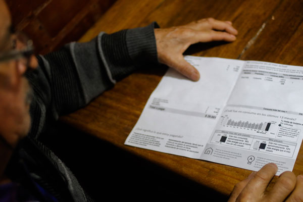 Comisión del Senado rechazó veto presidencial al corte de servicios básicos