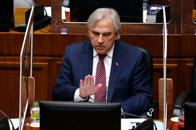 Moreira: “¿Cuántas veces el gobierno nos ha hecho defender lo indefendible?