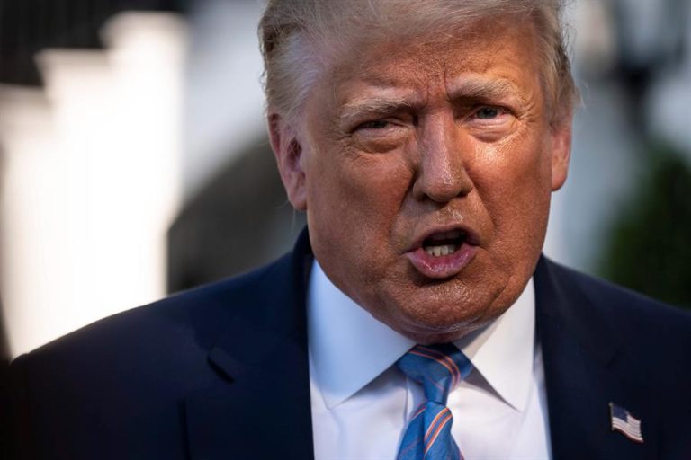 Trump sugiere postergar elecciones presidenciales y critica voto por correo