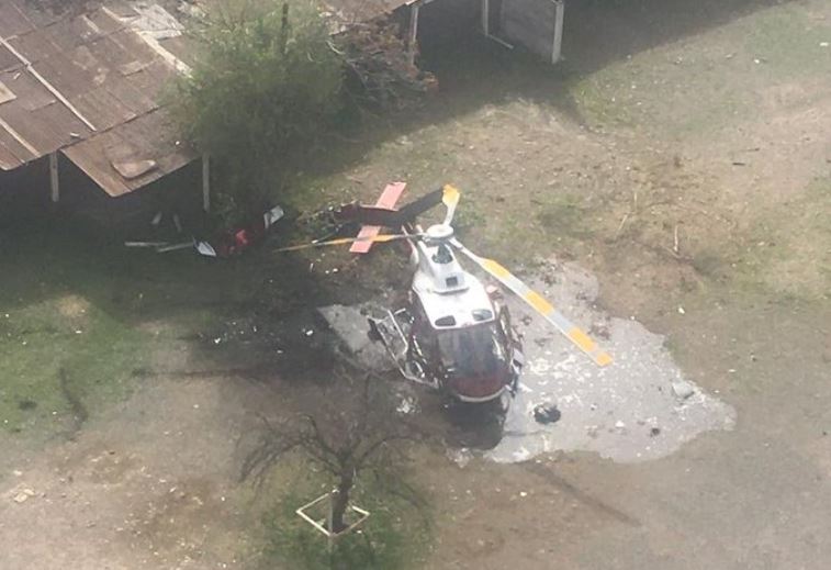 Helicóptero cayó en estacionamiento del Hospital Roberto del Río