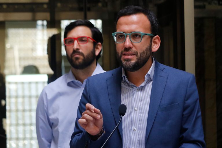 Pablo Vidal (RD): “Espero que hoy en la noche, el presidente Piñera le pida perdón al país